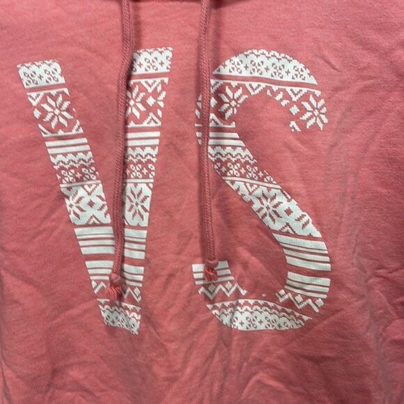 Victoria Secrets woman’s pink sweatshirt that says VS with snowflakes - Picture 4 of 11